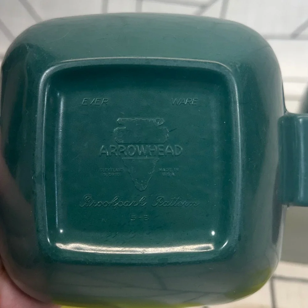 Arrowhead Melmac Dinnerware Set Mixed MCM Green Yellow Gray Burgundy 7pc